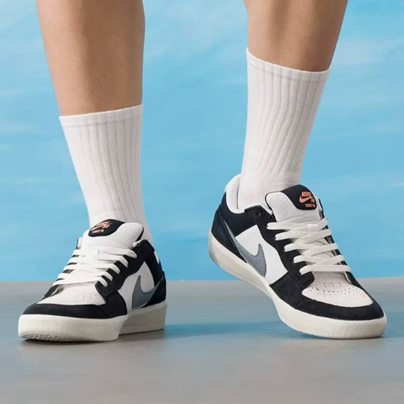 Street Fashion Nike - Chaussures de skate rétro basses Nike