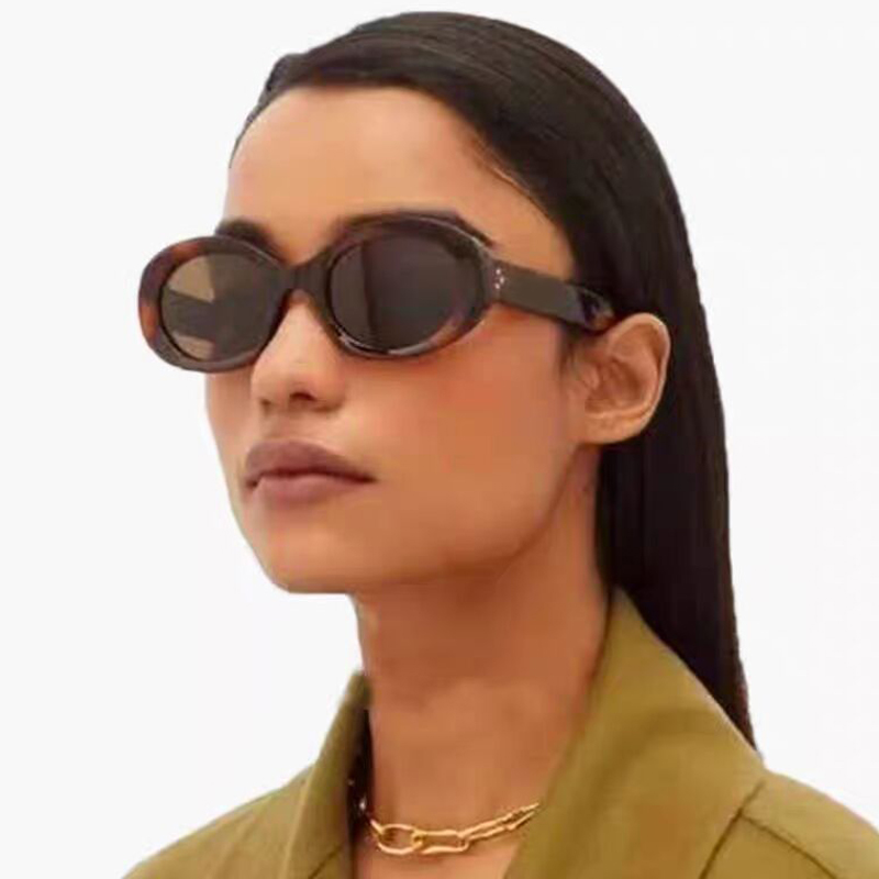 Street Fashion Photo - Lunettes de soleil polyvalentes à la