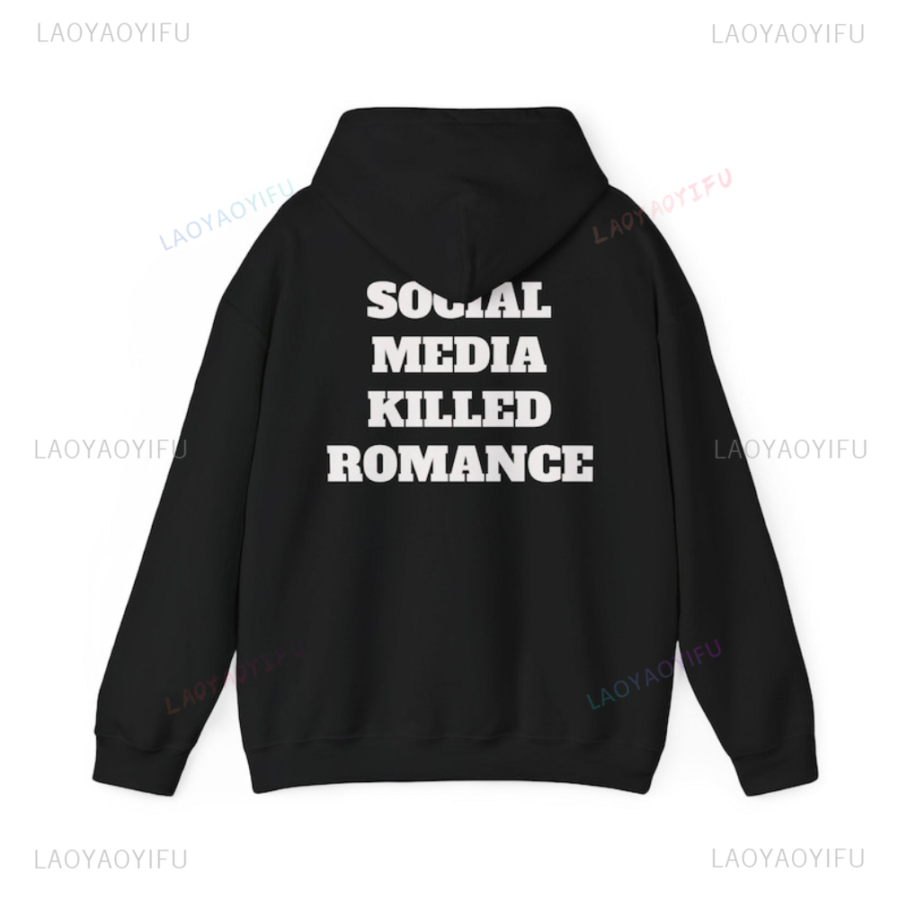 Graphic Hoodie Streetwear - Médias sociaux tué Romance lettres simples
