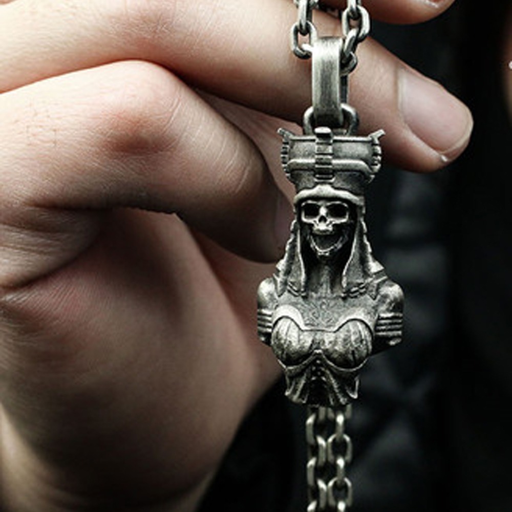 Collier pendentif tête de mort - Queen Street Fashion avis et prix